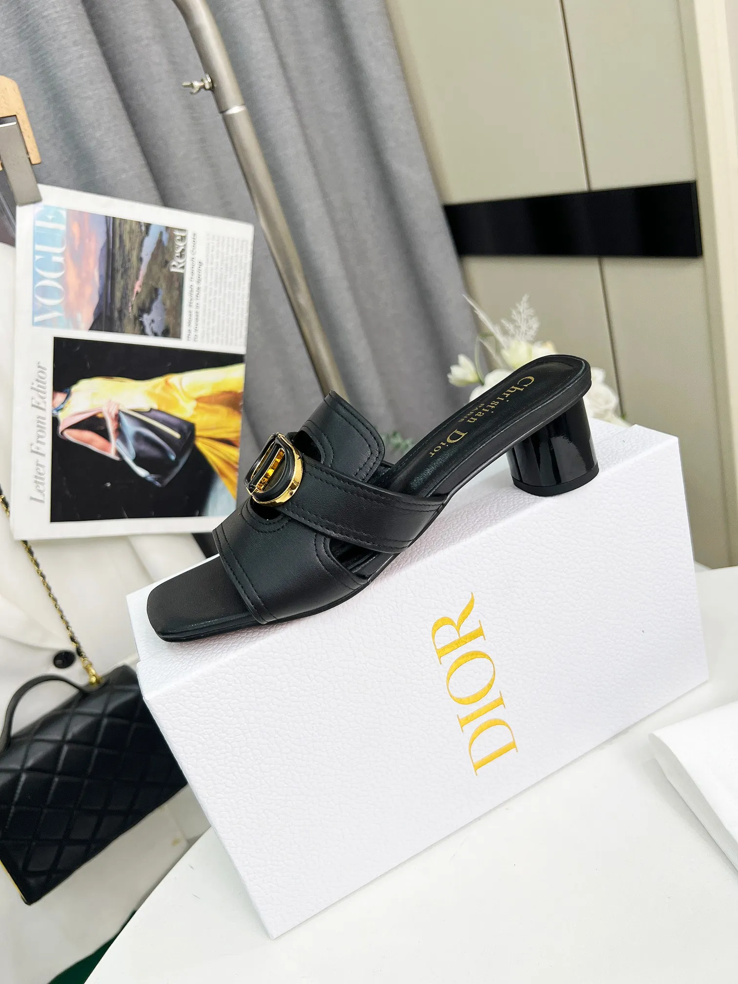 👟👟Ex-factory price 380👟👟 Genuine leather bottom +30 Dior spring and summer new style, cowhide surface, sheepskin lining + double-layer buckle, heel height 4.5cm, size 35-42